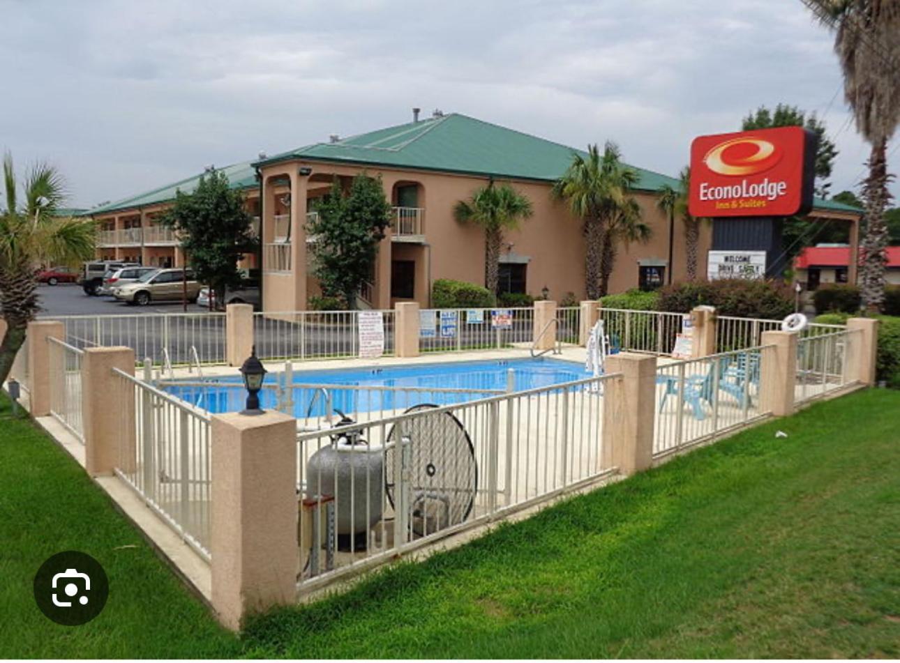 Econolodge Inn & Suites Albany Exterior photo