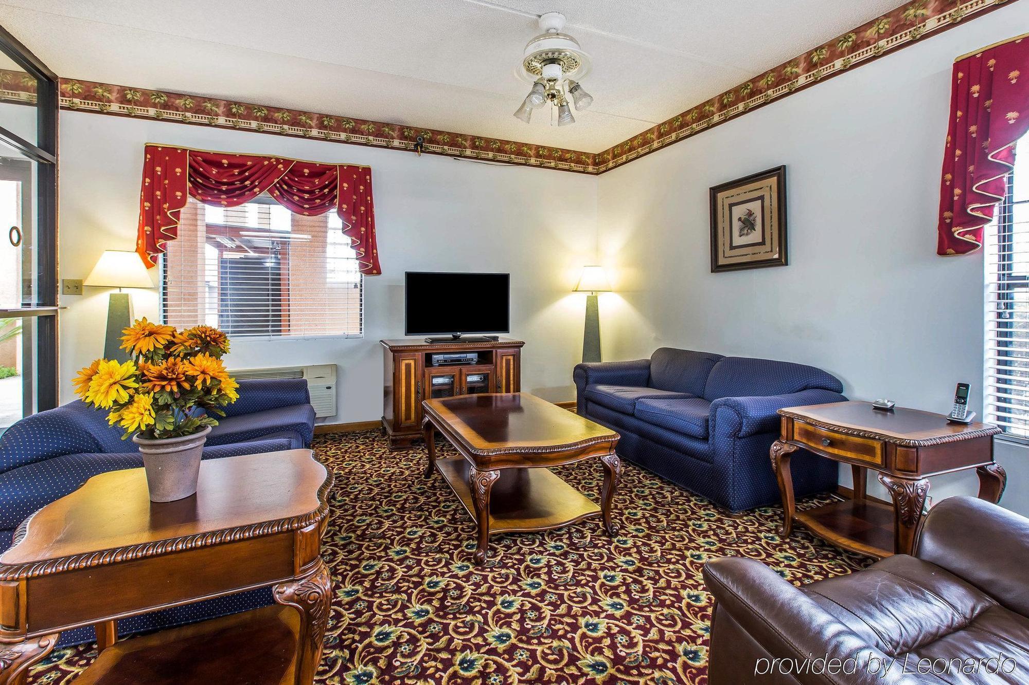 Econolodge Inn & Suites Albany Exterior photo